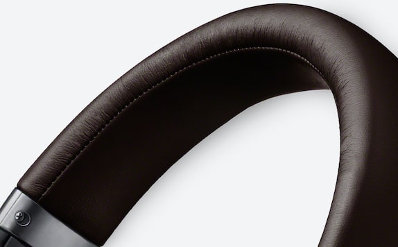 Closed back, wrap-around design