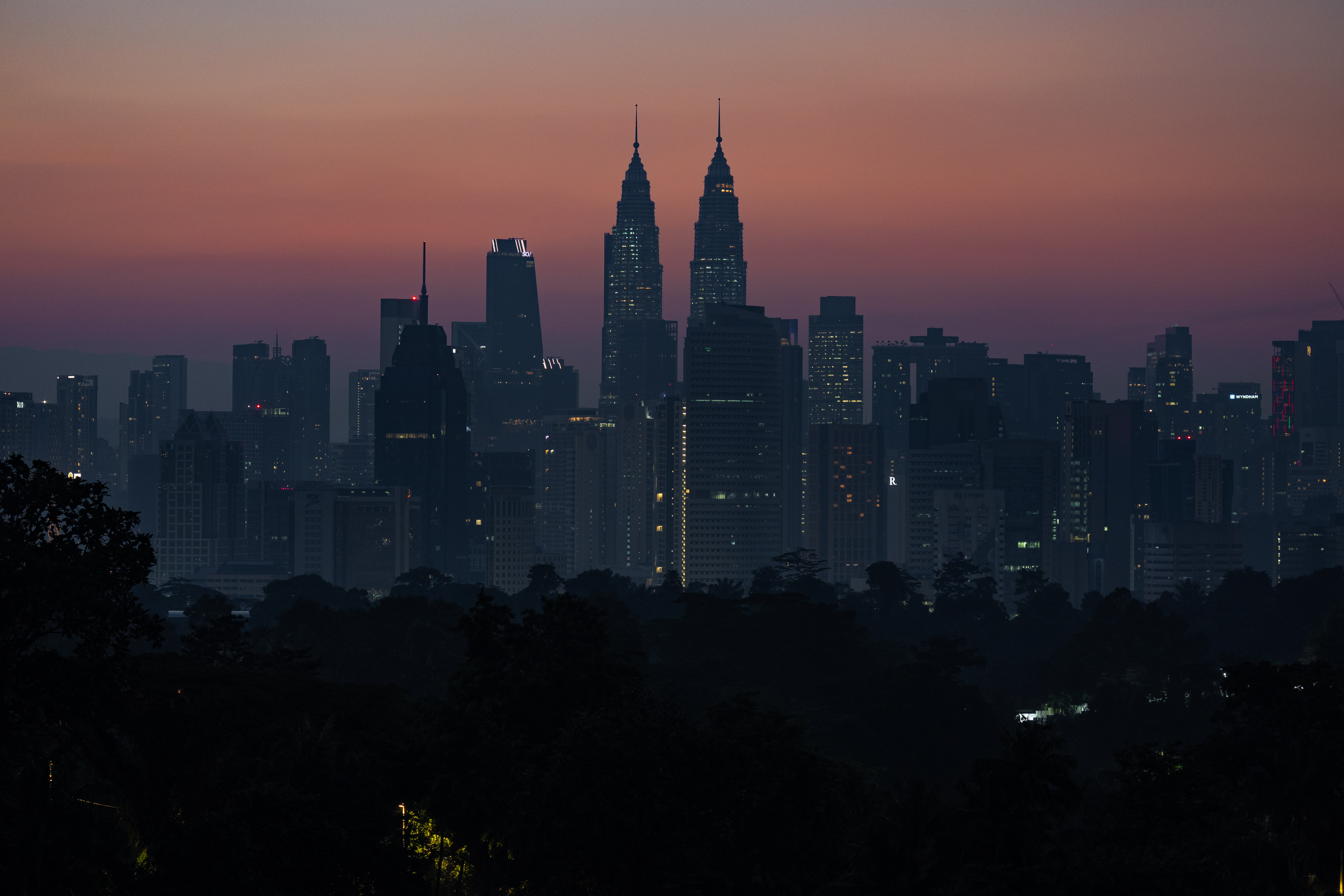 Kuala Lumpur skyline photographed by Zairul Puad