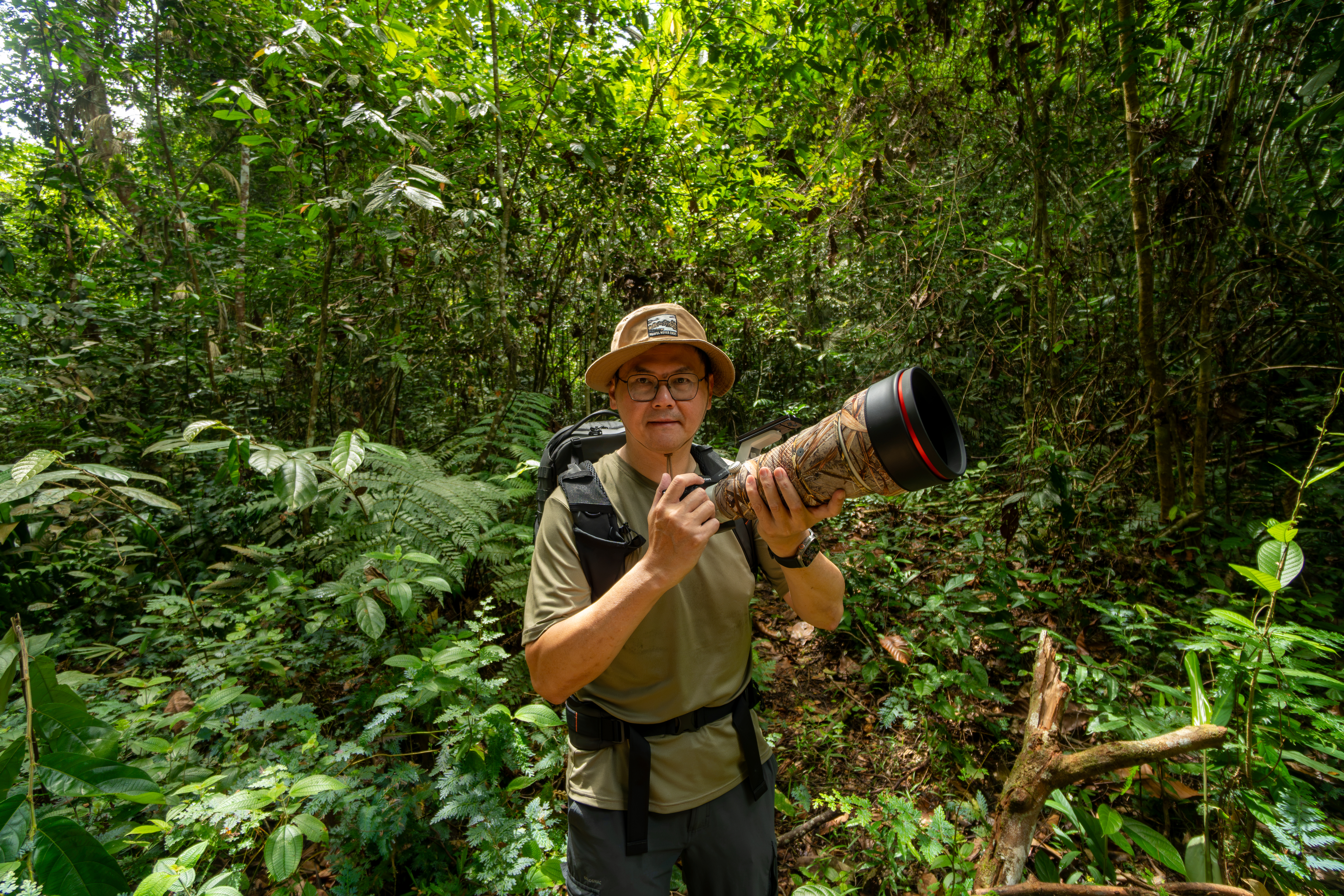 Behind the scenes: Sony Alpha Guru Kiah Ng photographing birds